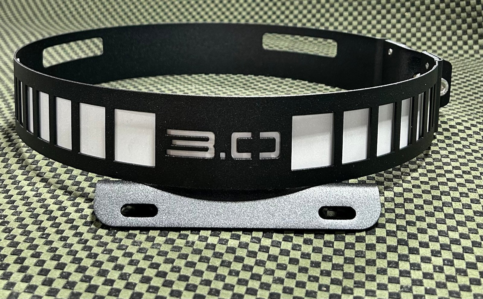 911 Air-Cooled Fan Hold-Down Strap - 1965 to 1989 - Image 11