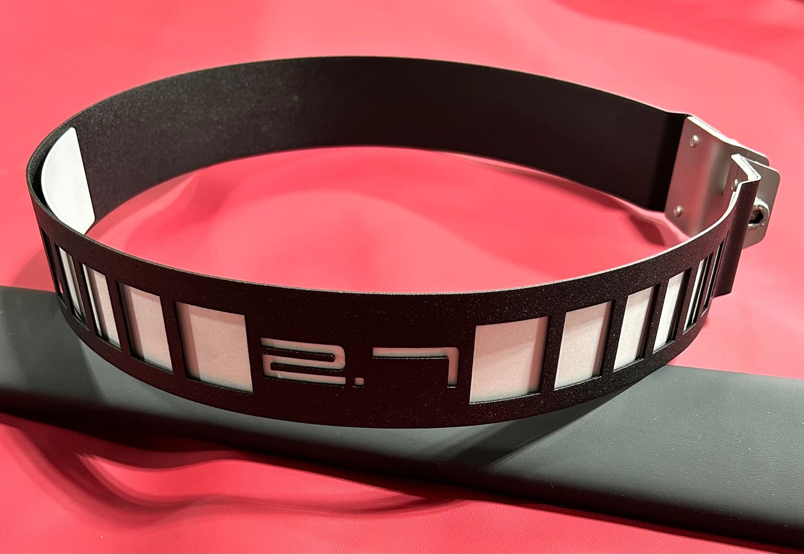 911 Air-Cooled Fan Hold-Down Strap - 1965 to 1989 - Image 12