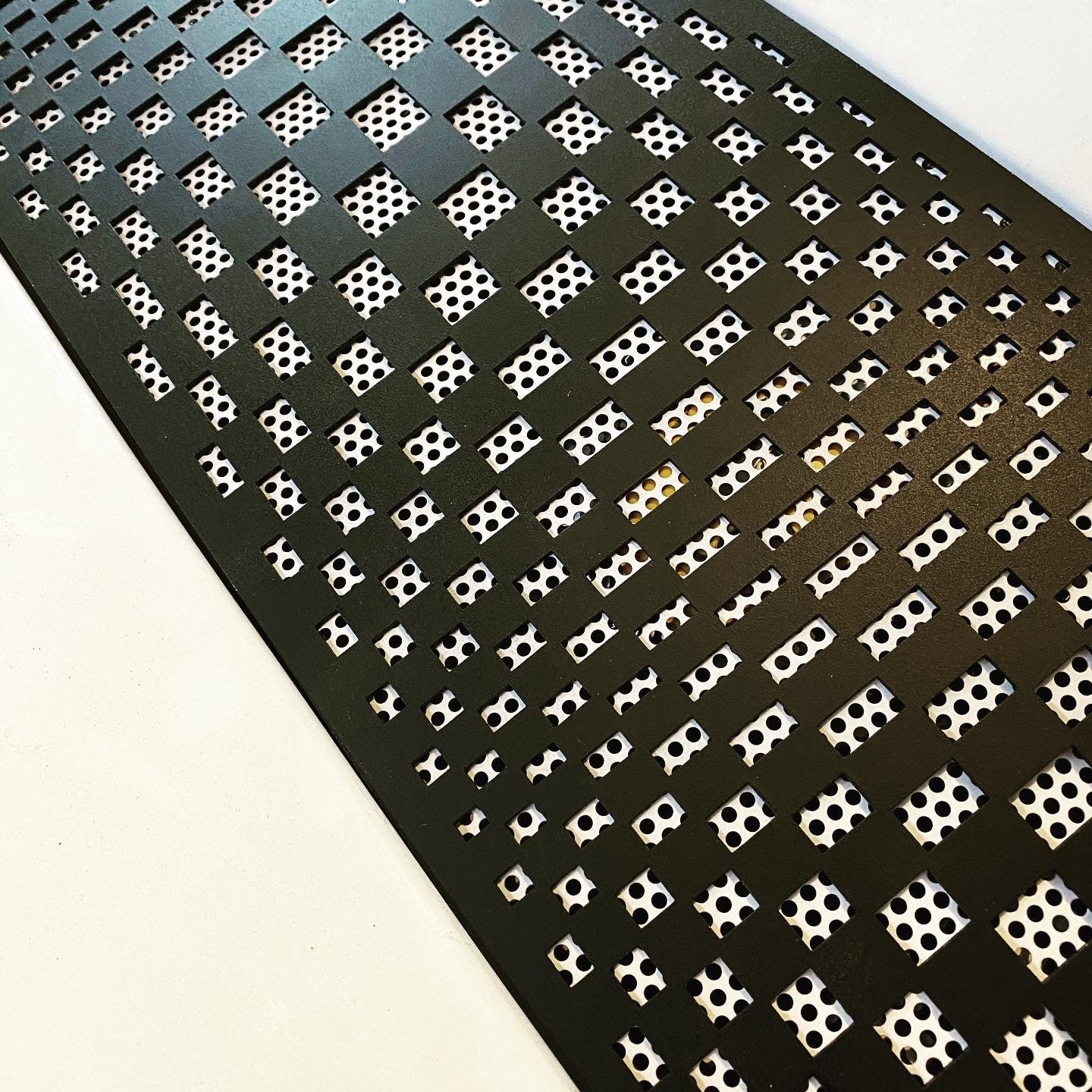 911 Deck Grill - Pasha Pattern - Image 8