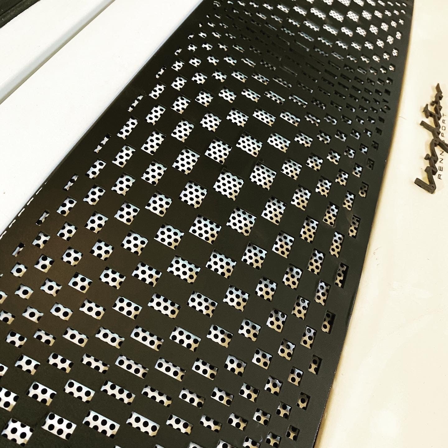 911 Deck Grill - Pasha Pattern - Image 9